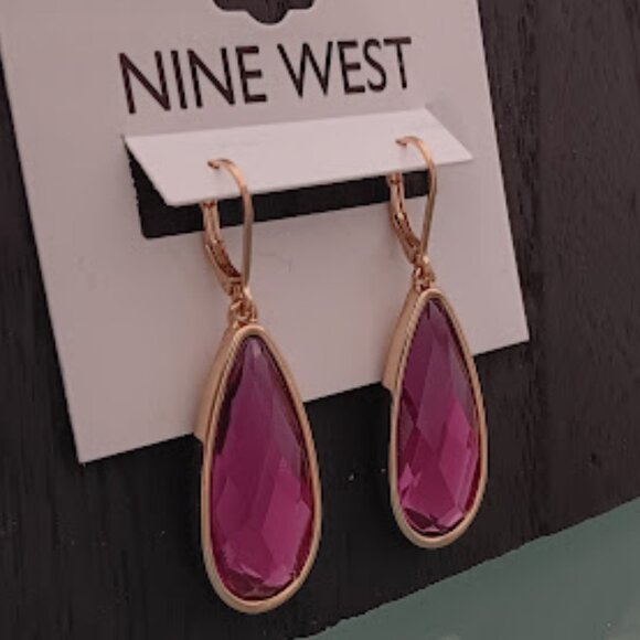 NINE WEST Mod/Contemporary Gold Purple Crystal Teardrop Earrings**NEW! - Picture 3 of 4
